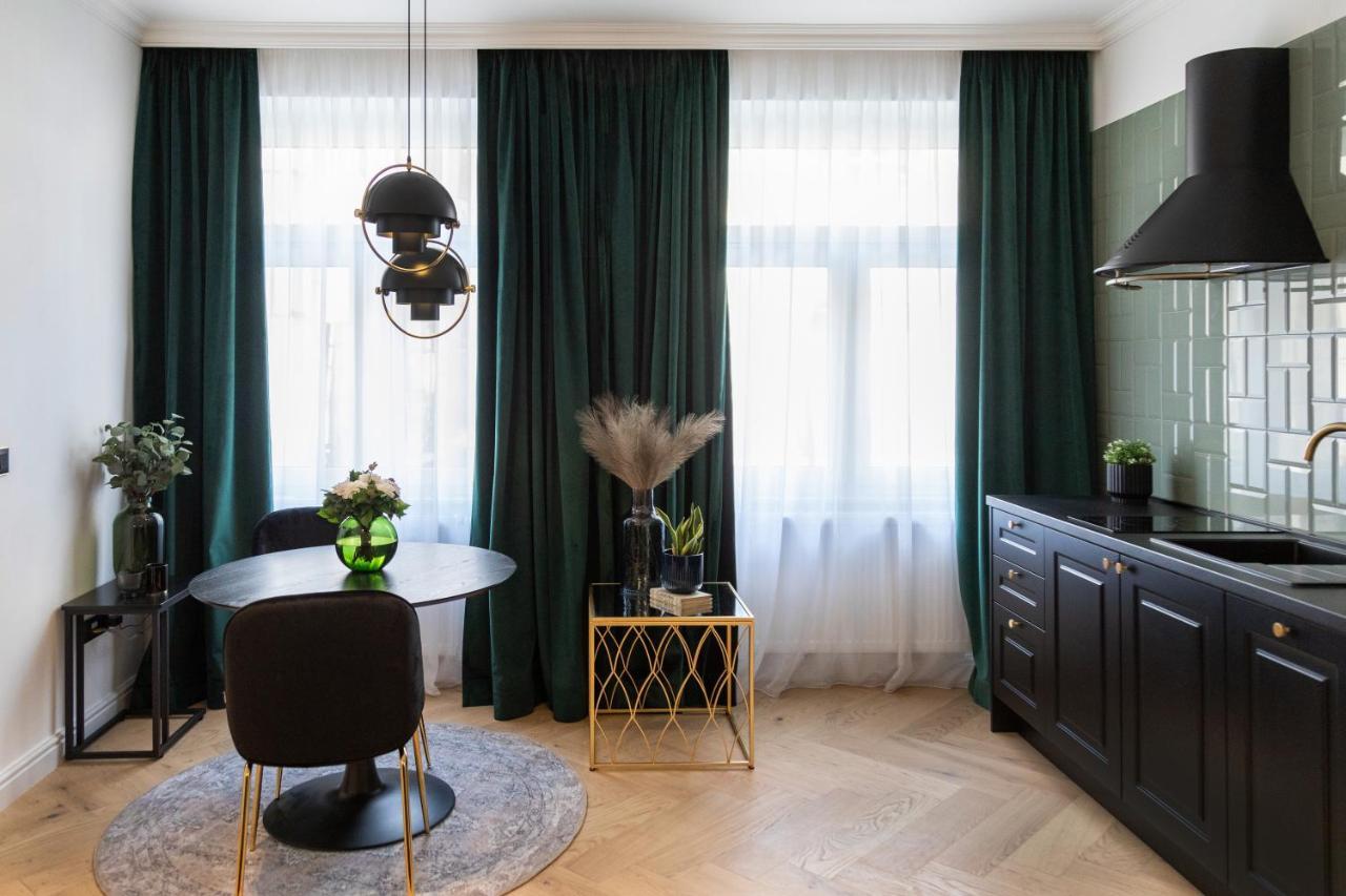 Pierrot & Pierrette Mesnicka Apartment Zagreb Luaran gambar