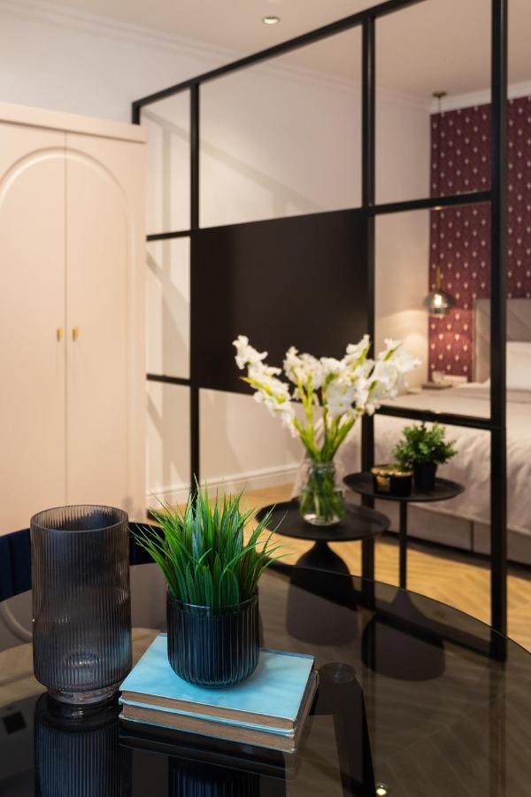 Pierrot & Pierrette Mesnicka Apartment Zagreb Luaran gambar